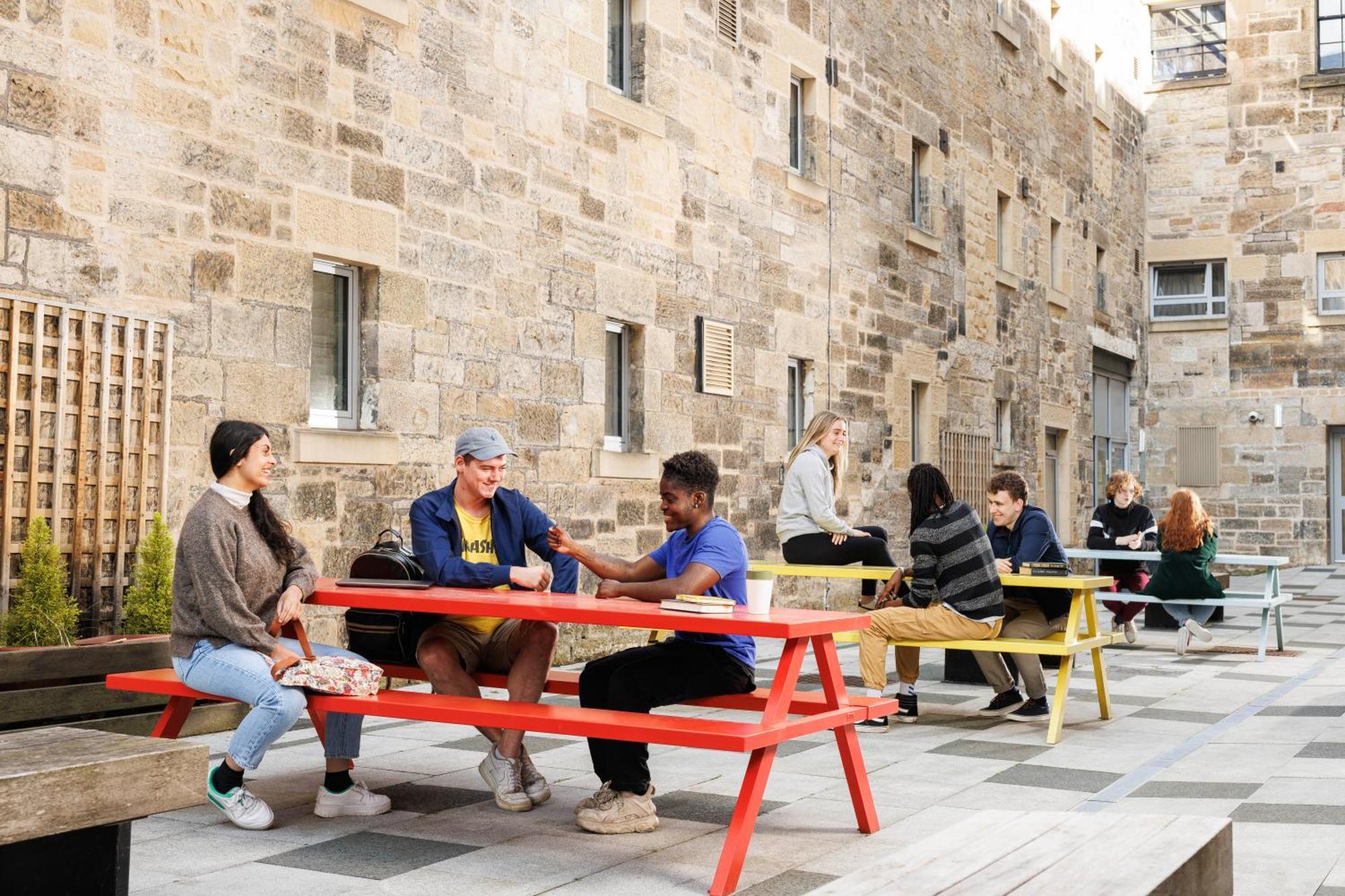 Unite Students - Sugarhouse Close - Royal Mile Эдинбург Экстерьер фото